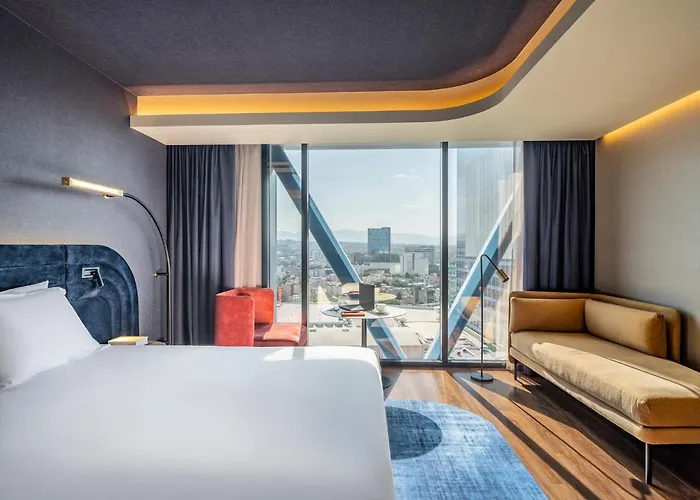 Hotel Novotel World Trade Center 4*
