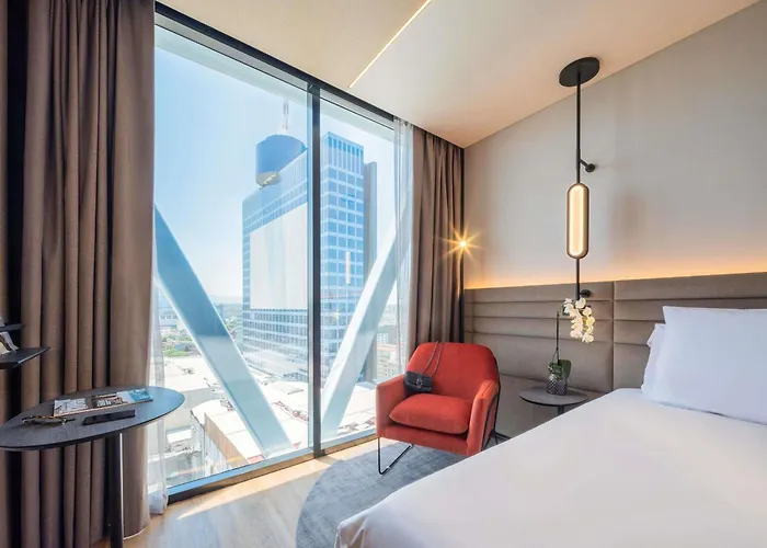 Novotel World Trade Center 4*